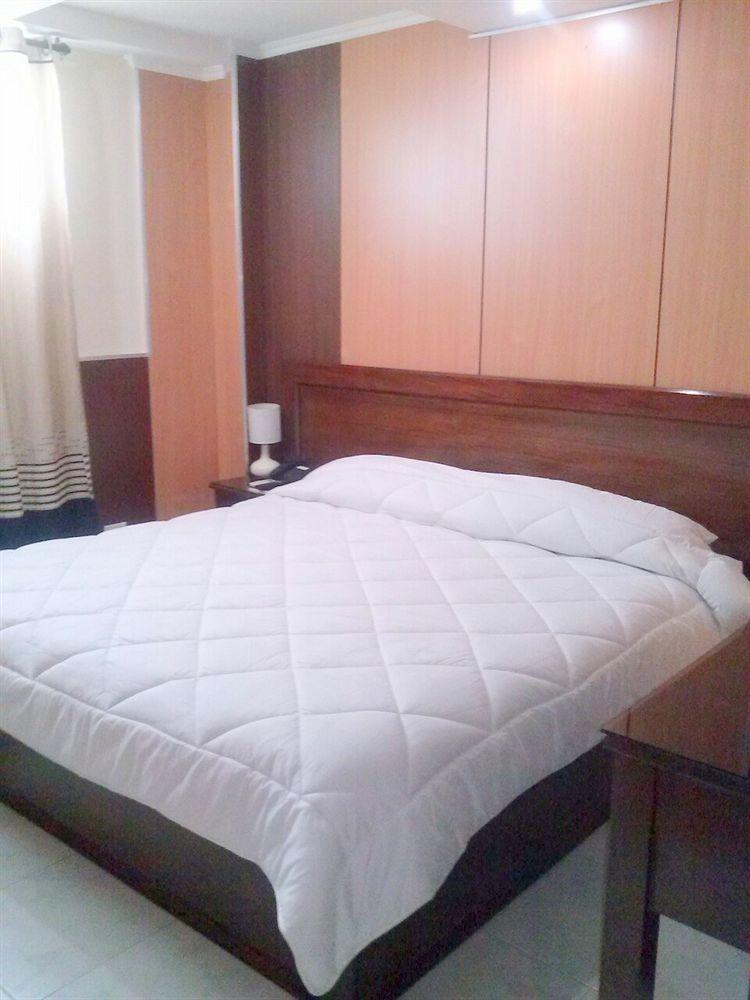 Hotel Roma Plaza Панама Сити Екстериор снимка