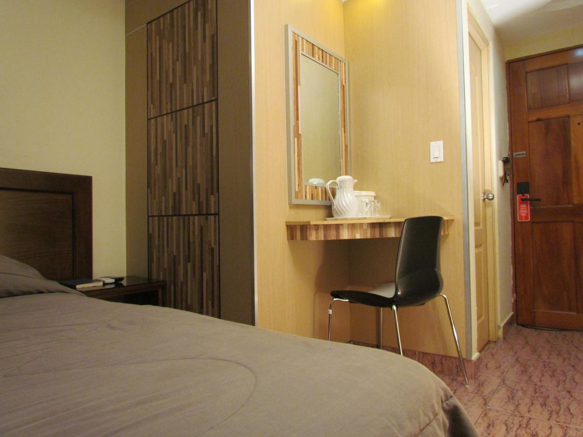 Hotel Roma Plaza Панама Сити Екстериор снимка