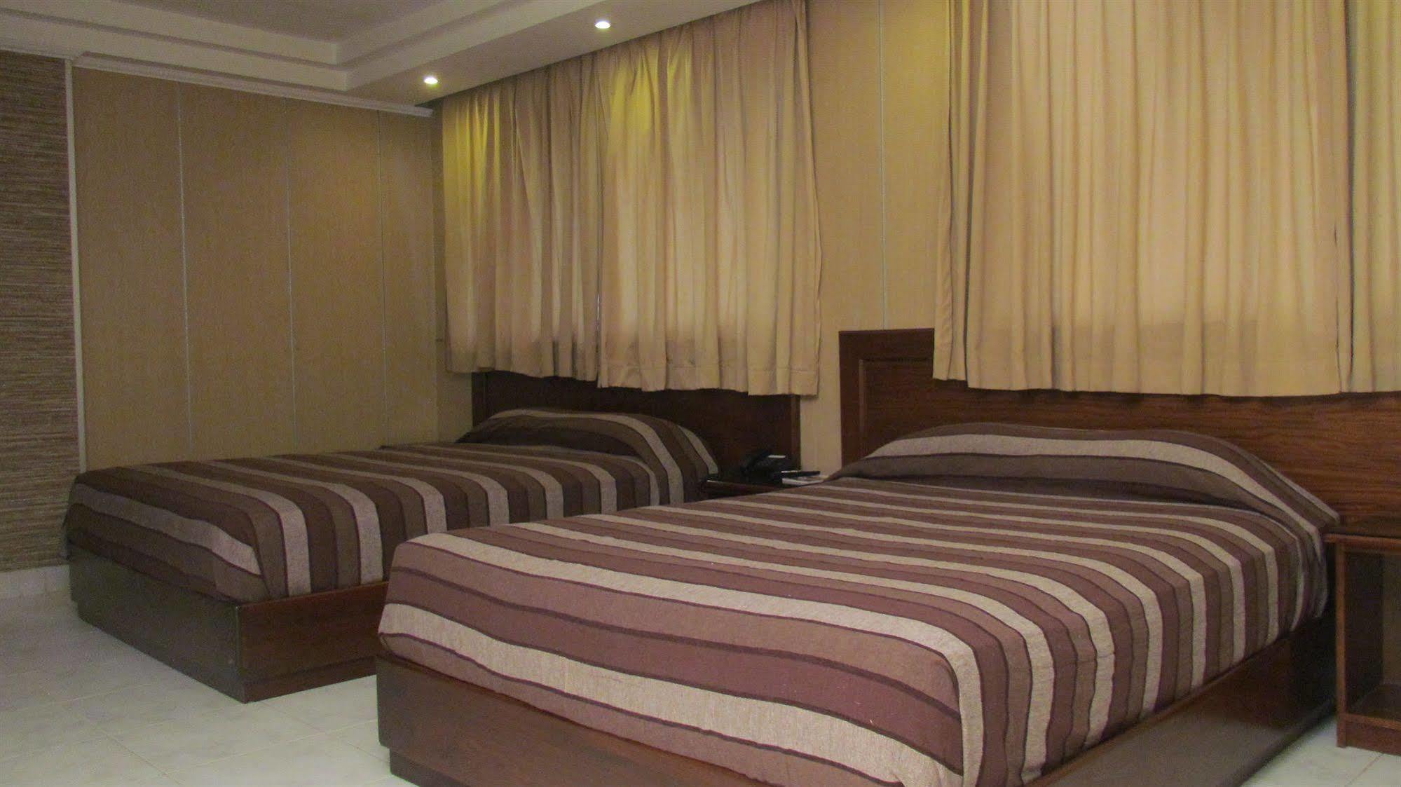 Hotel Roma Plaza Панама Сити Екстериор снимка